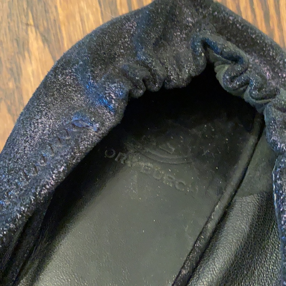 Slippers - Picture 3 of 4